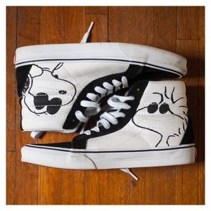 Snoopy vans